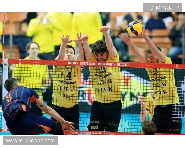 波兰男排超级杯卢布林法国名帅安蒂加临场指挥果断，变阵激活贾马见效