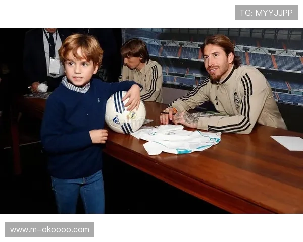 拉莫斯晒与莫德里奇合影，回忆皇马美好时光